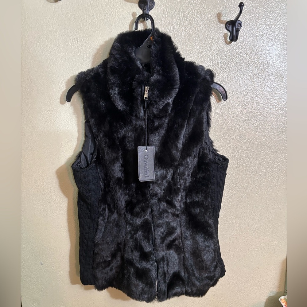 Women’s nice quality going out fake fur vest